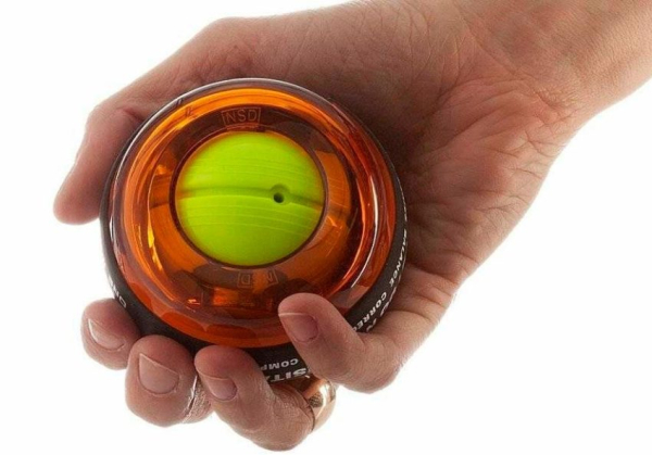 Гироскопический тренажер — кистевой эспандер Powerball Гироскопический тренажер — кистевой эспандер Powerball