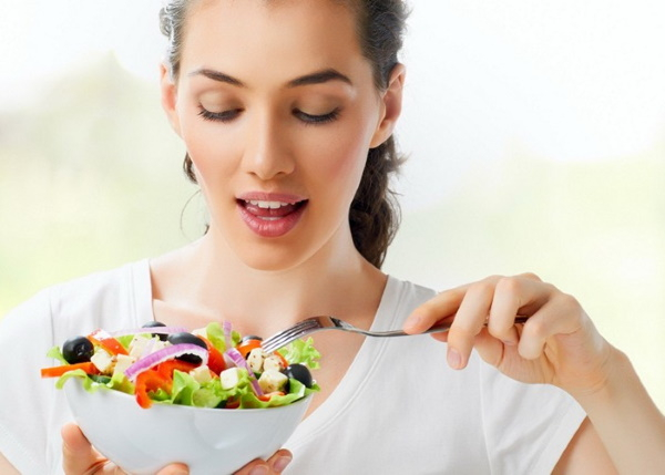 Упражнение «Мертвый жук» на пресс. Польза, техника