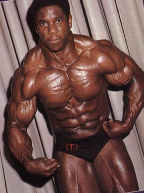 Упражнения для развития мышц шеи Упражнения для развития мышц шеи