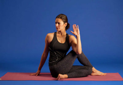 Начните заниматься йогой в домашних условиях с этими простыми упражнениями Начните заниматься йогой в домашних условиях с этими простыми упражнениями