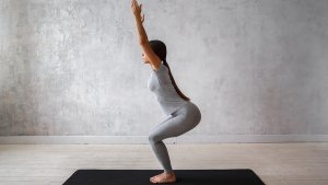 Эффективные упражнения для похудения с помощью йоги: позволят сделать фигуру красивой и стройной Эффективные упражнения для похудения с помощью йоги: позволят сделать фигуру красивой и стройной