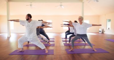 Начните разностороннее развитие и улучшите жизнь с помощью Шри Шри йоги Начните разностороннее развитие и улучшите жизнь с помощью Шри Шри йоги