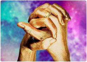 Повышает иммунитет и помогает справиться с простудой: Линга-мудра (поднимающая)